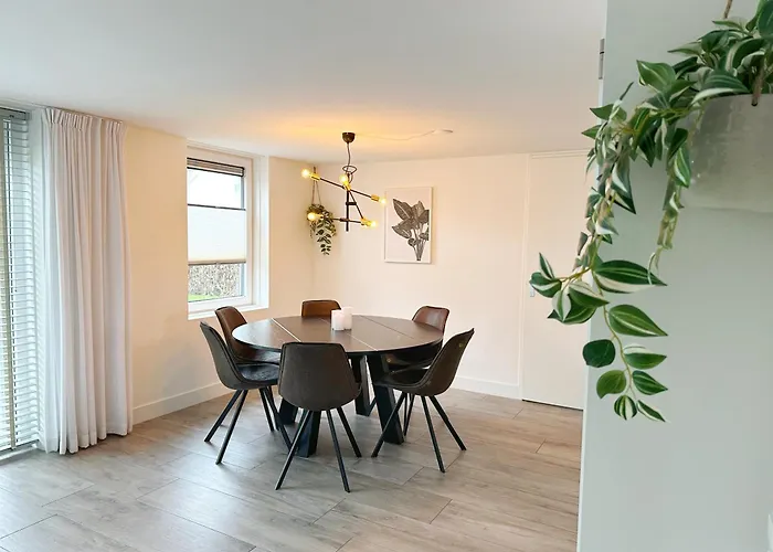 Villa 57 Op Recreatiepark De Wielen *