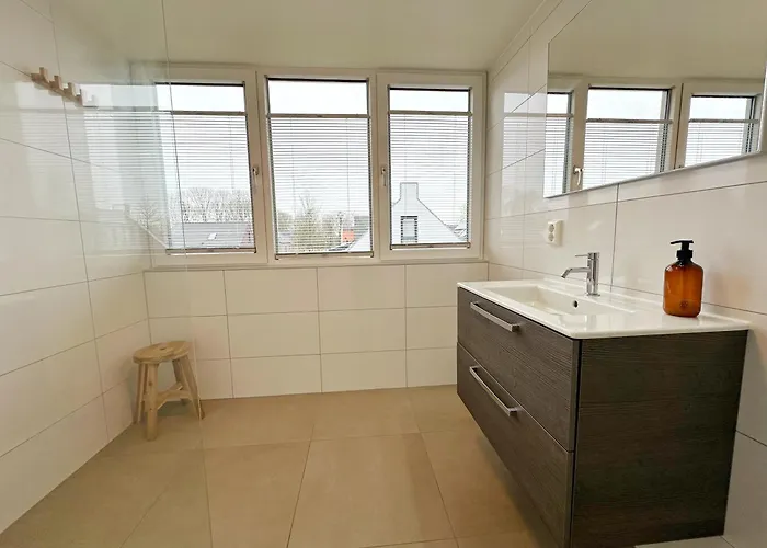 57 Op Recreatiepark De Wielen *