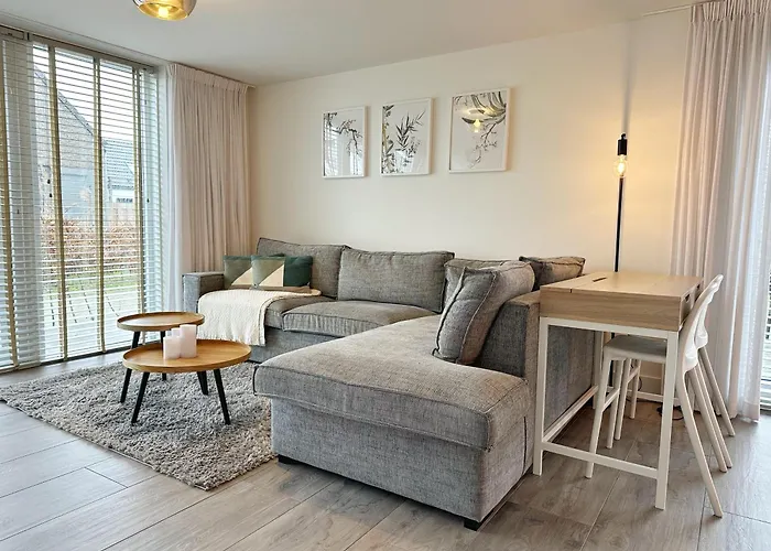 57 Op Recreatiepark De Wielen Villa *