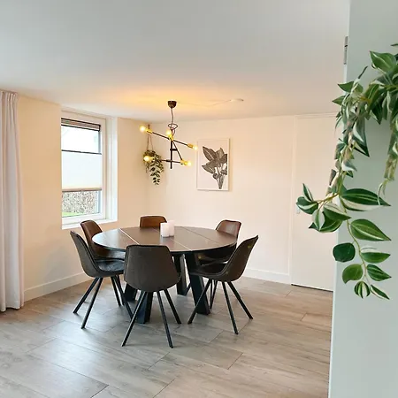 Villa 57 Op Recreatiepark De Wielen *