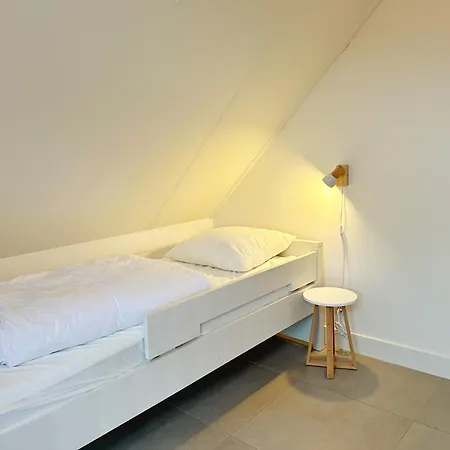 57 Op Recreatiepark De Wielen Villa Sint Maarten