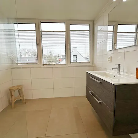 57 Op Recreatiepark De Wielen *