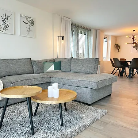 57 Op Recreatiepark De Wielen Villa Sint Maarten